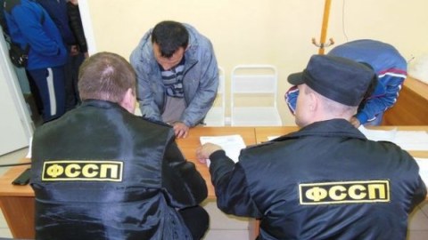 33 azərbaycanlı Rusiyanın Sverdlovsk vilayətindən deportasiya edilib