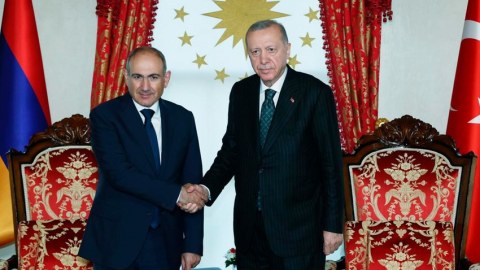 Paşinyan Ərdoğanla sülh sazişini müzakirə etdi