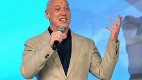 Maydanov axtarışa verildi