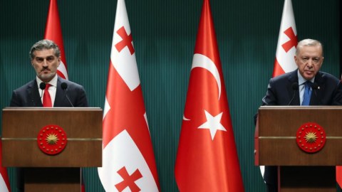 Ölkələrimiz çiyin-çiyinə hərəkət edəcək - ƏRDOĞAN