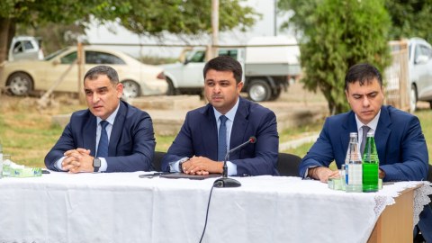 Neftçalanın icra başçısı səyyar görüş keçirdi - FOTO