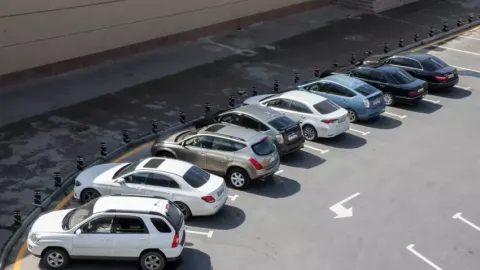 Vağzalın&nbsp;parklanma xidməti müvəqqəti dayandırılır
