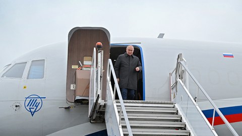 Putin artıq Alyaskadadır - VİDEO