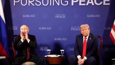 Putindən jurnalistlərə qeyri-adi REAKSİYA... - VİDEO
