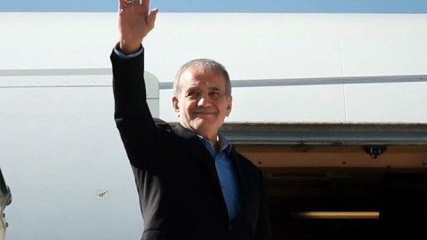 Pezeşkian Ermənistan və Belarus səfərinə çıxır