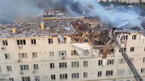 Rusiya Xarkovu vurdu: 4 nəfər öldü - biri uşaqdır