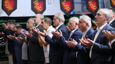 Pezeşkian Göy məsciddə namaz qıldı - VİDEO
