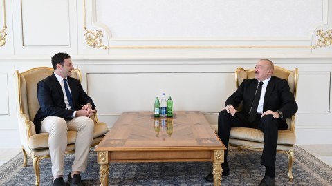 İlham Əliyev şirkət prezidentini qəbul edib