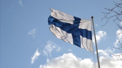 Finlandiyada deputat parlament binasında intihar edib