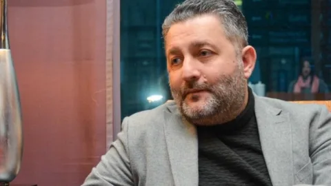 Səninlə yollarımız bura qədərdir, Rusiya...