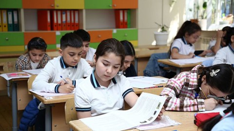 İbtidai siniflərdə dərs vaxtı qısaldılacaq? - RƏSMİ CAVAB