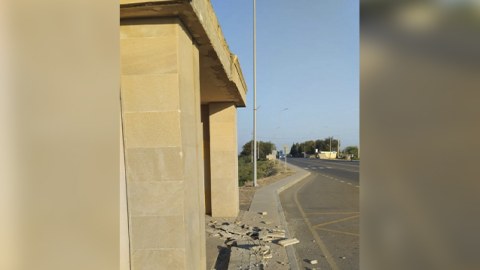 Biləsuvar yolundakı dayanacaqda təhlükə: &ldquo;Tikinti işləri keyfiyyətsiz aparılıb&rdquo; - FOTO