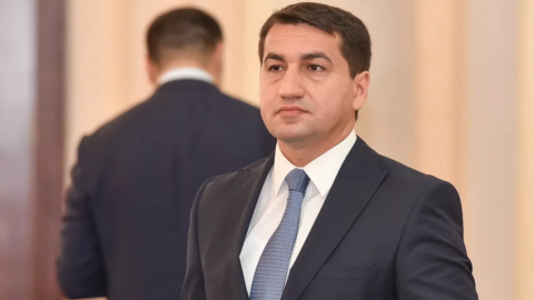 Hikmət Hacıyev Çinin "Sinxua" agentliyinə müsahibə verib