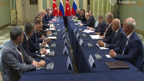 Putin Ərdoğanla görüşdü - Gündəmdə Cənubi Qafqaz da var