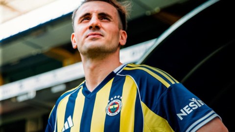 Kərəm Aktürkoğlu rəsmən "Fənərbağça"da