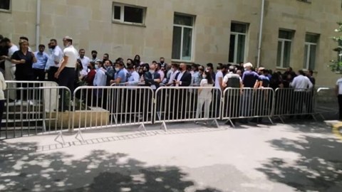 Poliklinikalarda sıxlıq yarandı - TƏBİB-dən reaksiya