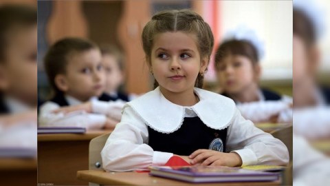 Övladları rus bölməsinə qəbul olmadı: məhkəməyə üz tutdu