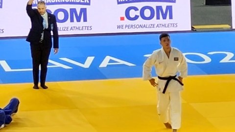 Cüdoçumuz Ermənistan təmsilçisinə ipponla qalib gəldi