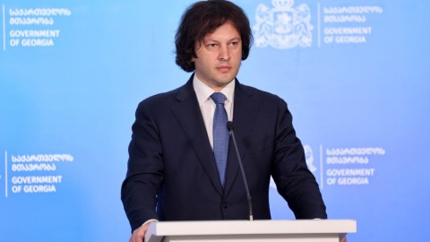 Gürcüstan seçkiləri müşahidə etməyə beynəlxalq müşahidəçilər dəvət edib