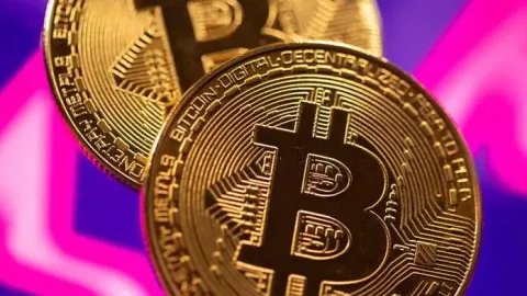 Bitkoin 2 %-ə yaxın ucuzlaşdı
