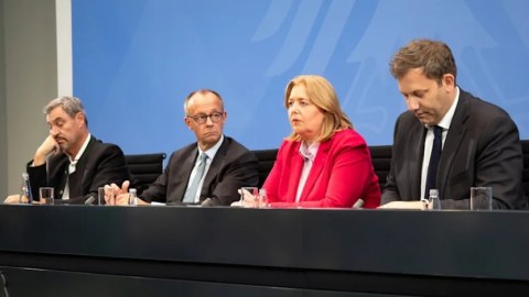 Almaniya əhalisi hakimiyyətdən&nbsp;narazıdır