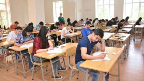 Universitetlərə qeydiyyat başa çatır