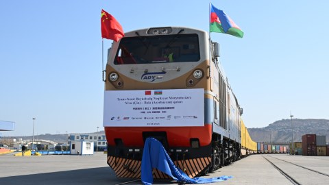 Çinin Avropaya yola düşən qatarı Bakıya çatdı