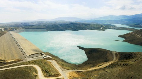 Azərbaycanın 16 milyard kubmetr su ehtiyatı mövcuddur