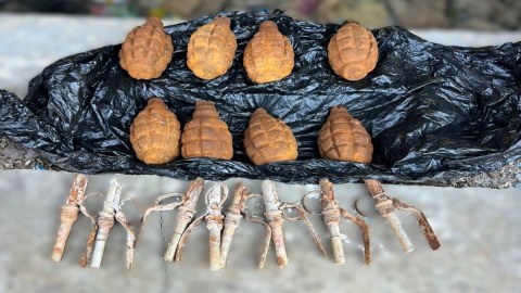 Həbs olunmuş şəxsin gizlətdiyi 8 qumbara tapıldı&nbsp;-&nbsp;FOTO