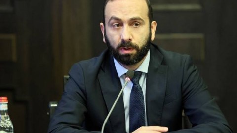 Azərbaycanla işləyirik - Mirzoyan