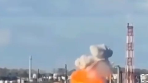Rusiyanın neft zavodu belə vuruldu - ANBAAAN GÖRÜNTÜLƏR