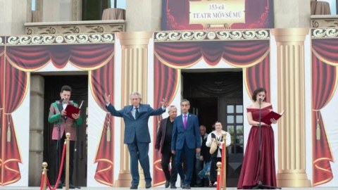 Milli Teatr yeni mövsümü açıq elan etdi
