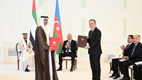 Prezidentlər geniş tərkibdə görüşdülər - Sənədlərin mübadiləsi oldu