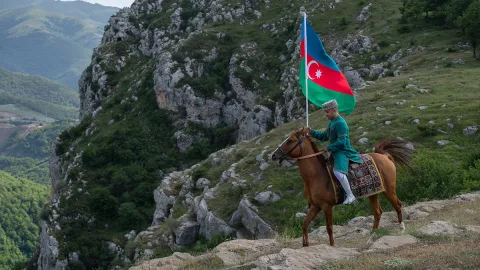 Cıdır düzündə Qarabağ atlarının paradı keçirildi - VİDEO