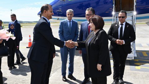 Spiker Malayziyada işgüzar səfərdədir