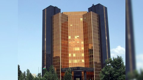 Valyuta mübadilə məntəqəsinə məcburi göstəriş verildi