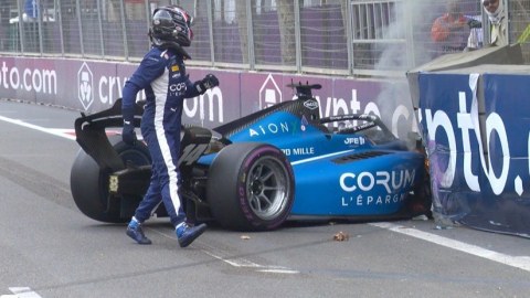 "Formula 2"də qəza - Bolidlər toqquşdu