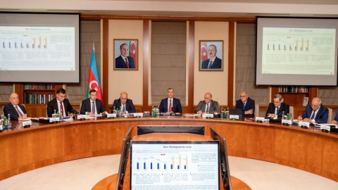Maliyyə Nazirliyində kollegiya iclası keçirilib