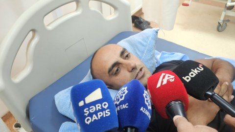 Avtobus bir göz qırpımında idarəetməni itirdi...
