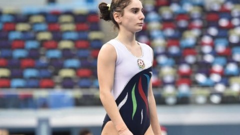 Gimnastımız dünya rekordunu YENİLƏDİ
