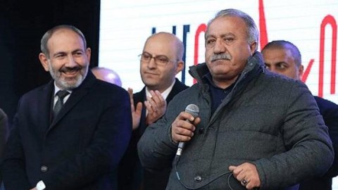 Paşinyan &ldquo;Yerkrapa&rdquo; döyüşçülərinin rəhbərini &ldquo;vurdu&rdquo;