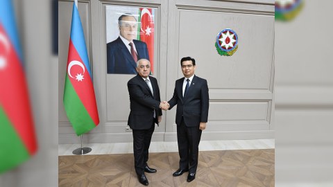 Əli Əsədov Laosun Baş prokuroru ilə görüşdü