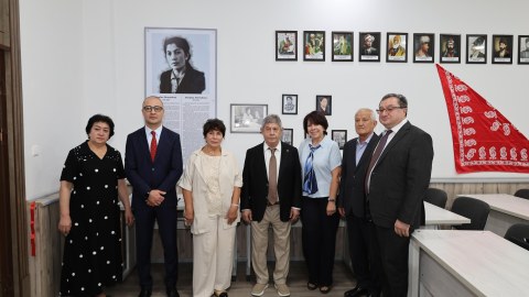 Səmərqənd&nbsp;İnstitutunda azərbaycanlı alimin adını daşıyan auditoriya - FOTOLAR