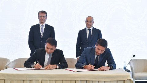 Azərbaycan və Qazaxıstan şirkətləri dəmir istehsalı üzrə əməkdaşlıq edəcək