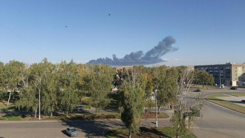 Ukrayna 1400 kilometr uzaqdan Rusiya zavodunu vurdu - VİDEO