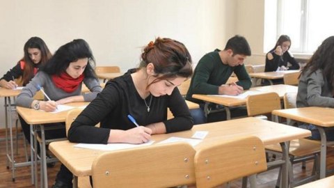 Kolleclərin boş yerlərinə qəbul elan edildi