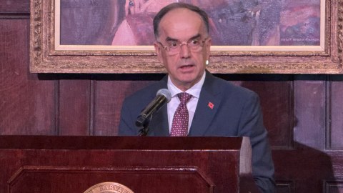 Albaniya Prezidenti İlham Əliyevə təşəkkür etdi