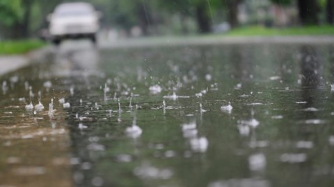 Sabah Bakıda yağış yağacaq, külək əsəcək
