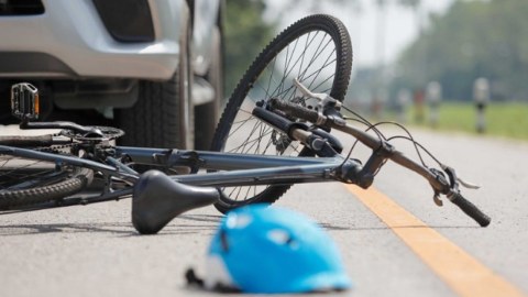 Lənkəranda avtobus velosipedçini vuraraq öldürdü