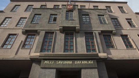 Türkiyə Milli Müdafiə Nazirliyində Vətən müharibəsi şəhidlərinin xatirəsi anılıb